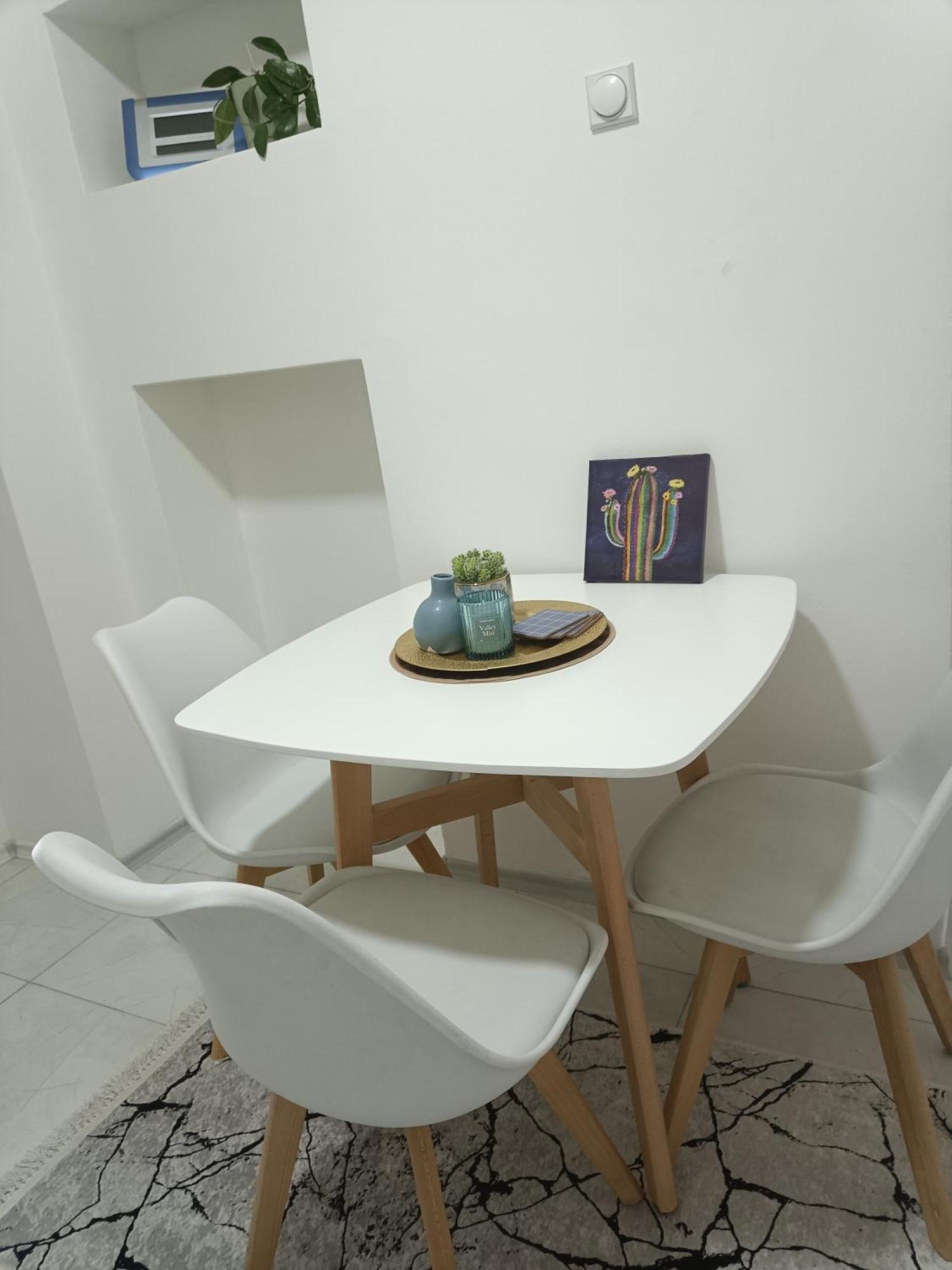 Big Apartment *